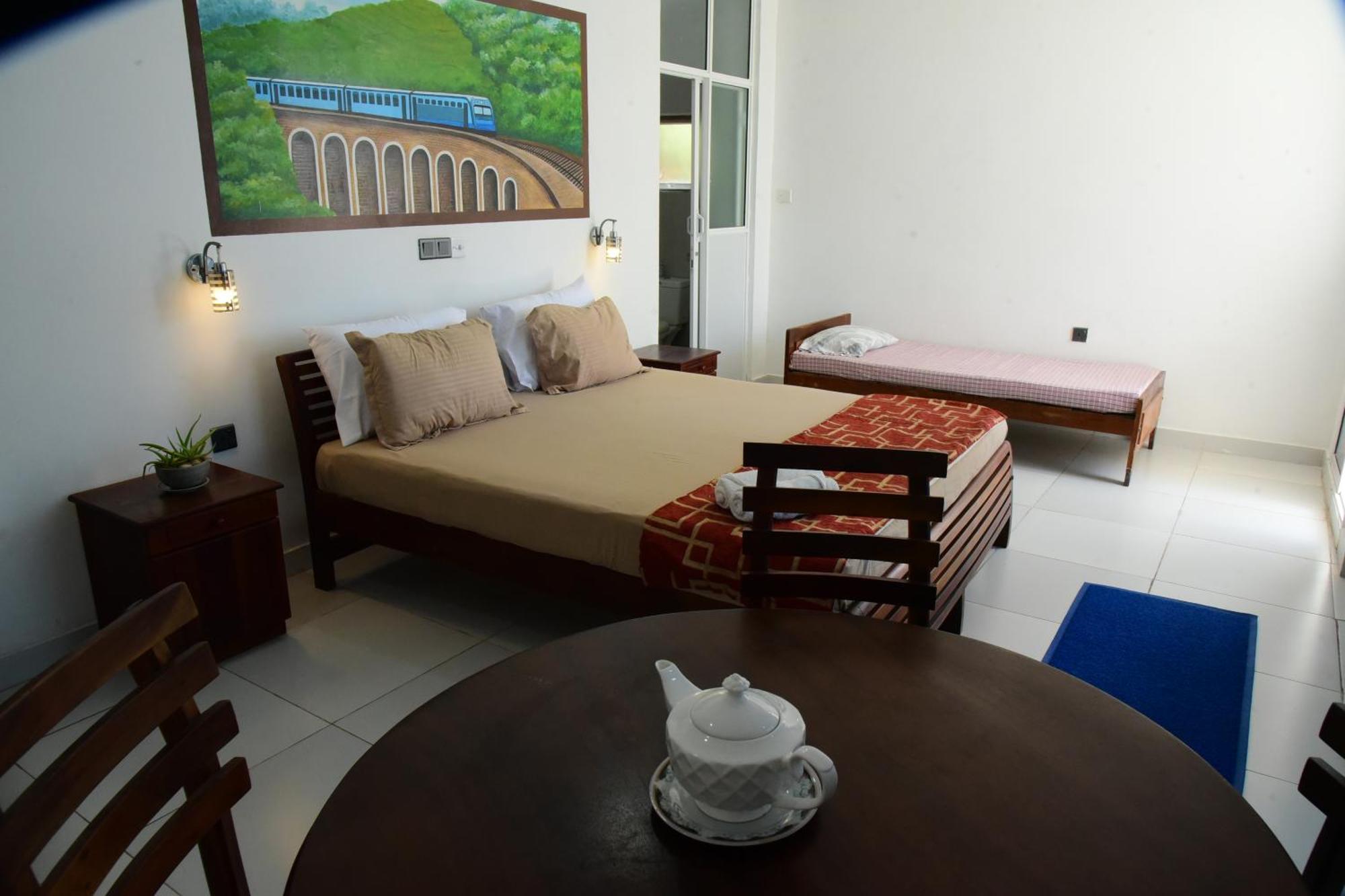 Hotel Happy Tuna Hikkaduwa Esterno foto