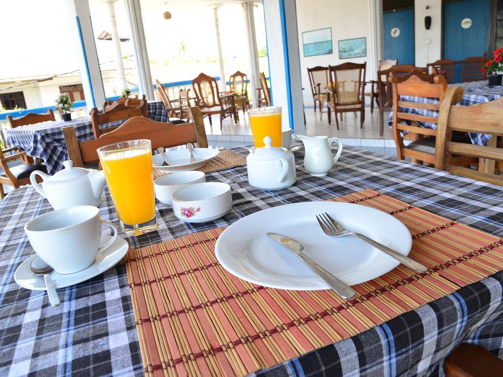 Hotel Happy Tuna Hikkaduwa Esterno foto