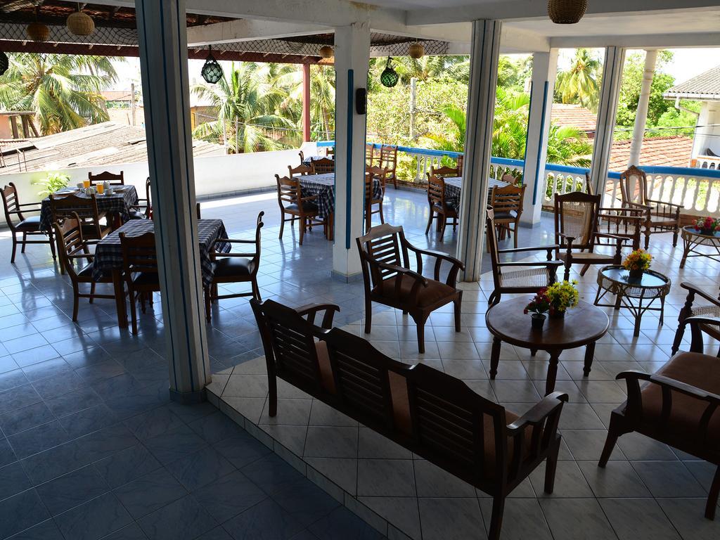 Hotel Happy Tuna Hikkaduwa Esterno foto