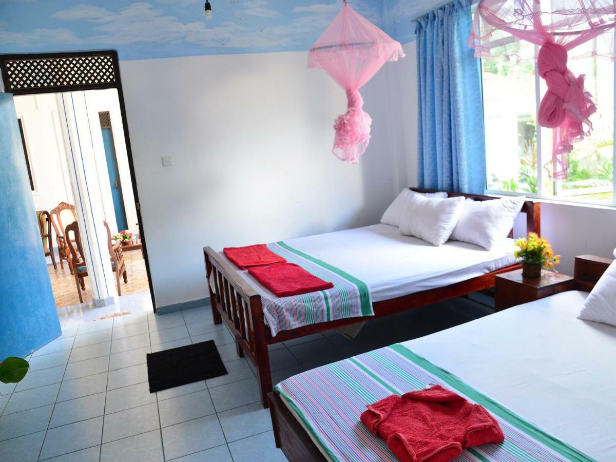 Hotel Happy Tuna Hikkaduwa Esterno foto