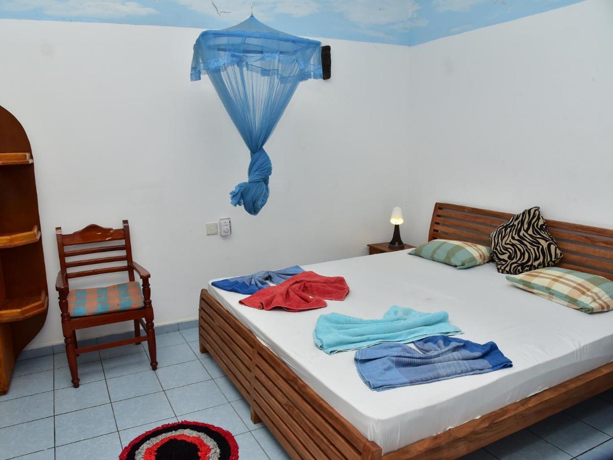 Hotel Happy Tuna Hikkaduwa Esterno foto